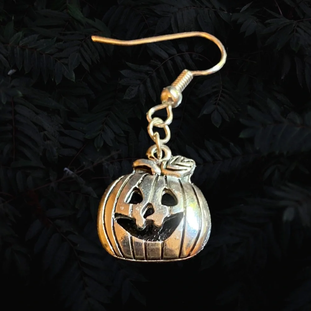 Hand Crafted Earrings Halloween Pumpkin Charm Silver Metal Dangle Pierced